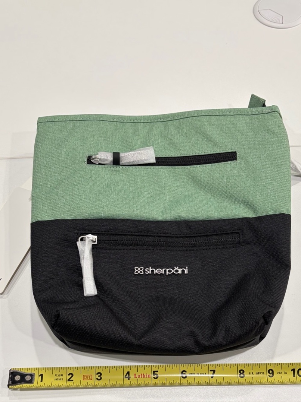 Sherpani Sadie Crossbody Bag Black Green NWT Hideen Pocket Locking Zipper Travel - Picture 4 of 7